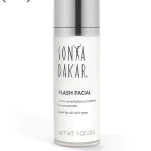 NWOT Sonya Dakar FLASH FACIAL. Ideal for all skin types. 1 OZ